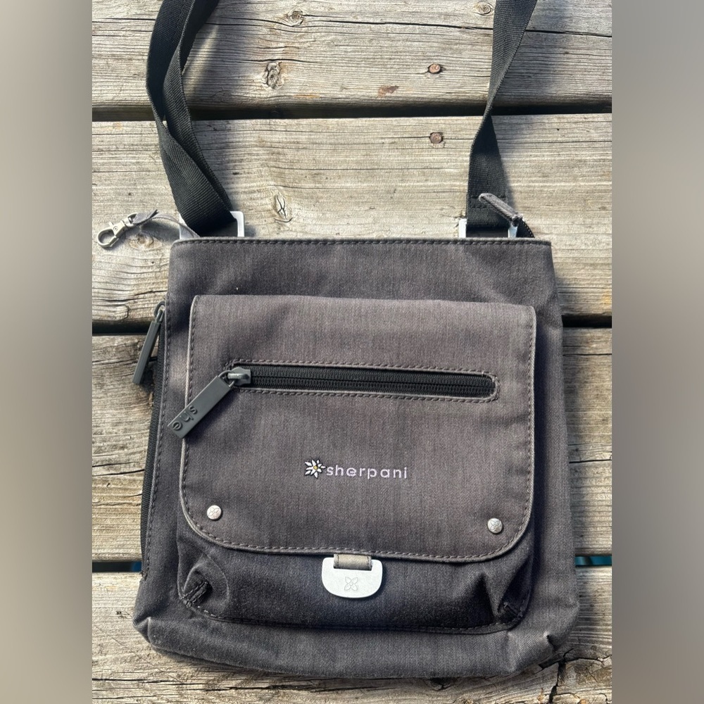 Sherpani Charcoal Crossbody Bag Purse - Picture 6 of 8